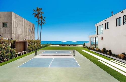 Western Malibu House | Paraíso by Stay Awhile Villas