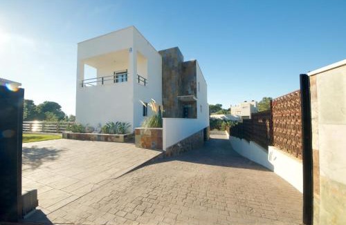 L'Ampolla Villa | Parabellum