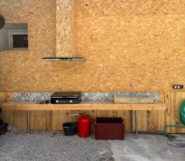 Damery House | Paradis Champenois