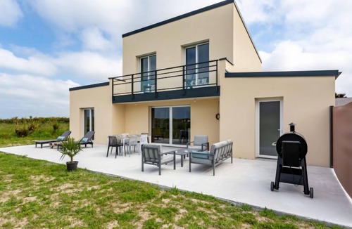 Bretteville-sur-Ay House | Paradis des Dunes by Interhome