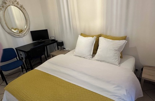 Saint-Cyr-sur-le-Rhone House | Paradis la Provence entre Vienne et Lyon