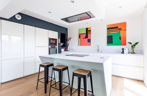 Lehon House | Paradis - Maison en bois avec piscine