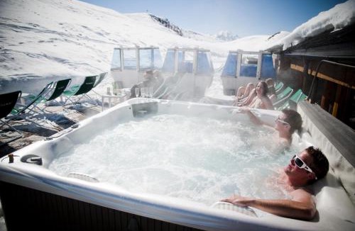 Vex Ski Chalet | Paradis Perdu SKI IN & QUIET chalet 14 personnes