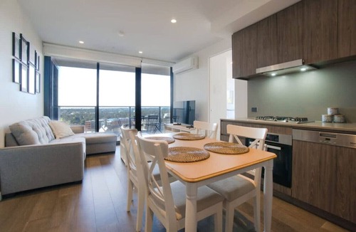 Adelaide Central Business District Apartment | Paradise 2BR Apt in Rundle Mall