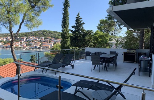 Tijesno House | Paradise 30m from the sea
