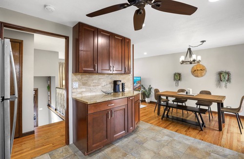 Wasco House | Paradise 4BR’s w/Pool & Games