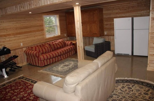 Colpoys Bay Cottage | "Paradise" 66 Acres of Private Trails & 200' Waterfront