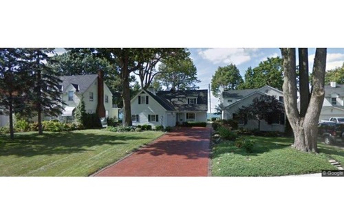 Lorain House | Paradise at Lorain
