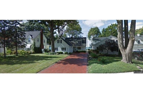 Lorain House | Paradise at Lorain