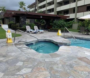 Kahaluu Bay Apartment | PARADISE AT MAGIC SANDS on Ali'i Drive