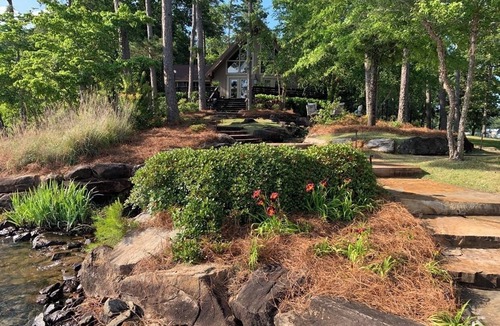 Dadeville House | Paradise at Waterside: ON THE LAKE nLake Martin, Alabama