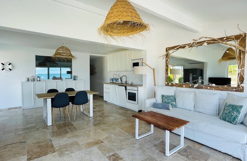 Nettle Bay Apartment | Paradise Beach - NBBC -2 bedrooms seafront