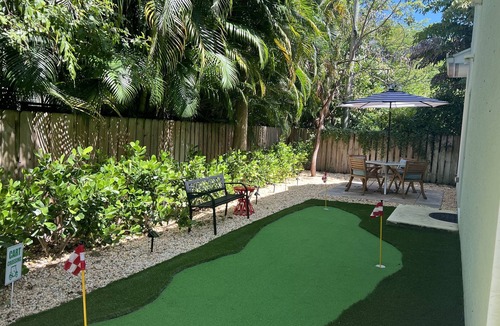 La Hacienda House | Paradise Breezes-Private Pool-Delray Beach