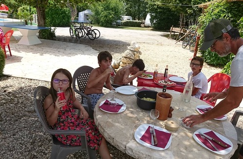 Sarrecave RV Rental | Paradise Chalets and Camping