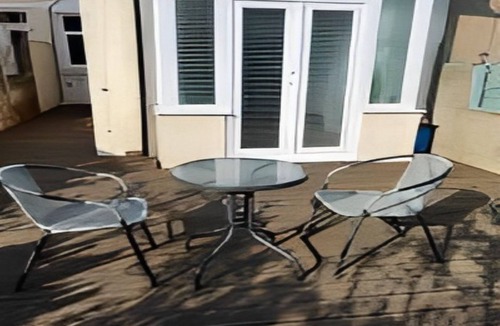 Portsmouth House | Paradise Escape