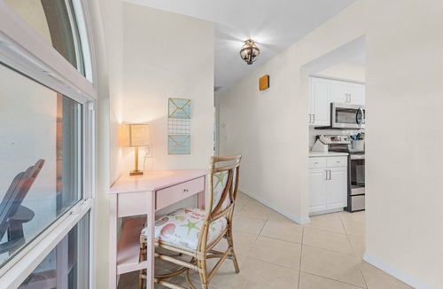 Caloosahatchee House | Paradise Found! Direct Gulf Access, Kayaks, Heated Pool, Hot Tub - Sky Palms Villa - Roelens