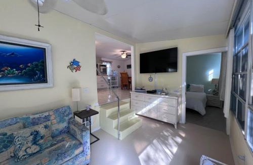 Key Largo House | Paradise Found-Key Largo Kampground Divers Welcome