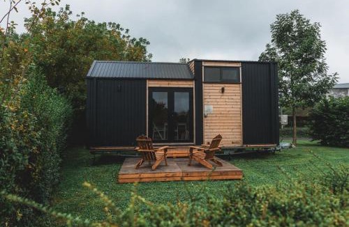 Besse-sur-Braye House | Paradise Home by Tiny Away