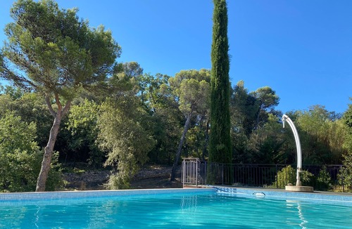 Bagnols-sur-Ceze Villa | Paradise Houses, wonderful Villa between Avignon, Cévennes, Ardèche