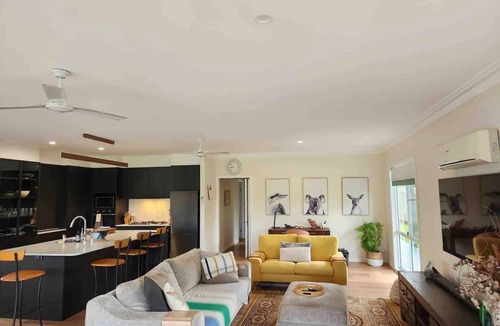 Bellingen House | Paradise house with a pool, deck and amazing view