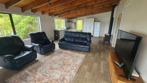 Pukenui House | Paradise HQ Pukenui