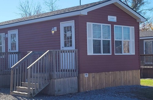 Virgil Cottage | Paradise in Niagara-on-the-lakes at Vine Ridge Resorts.