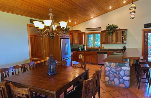 Grangeville House | Paradise in the Pines
