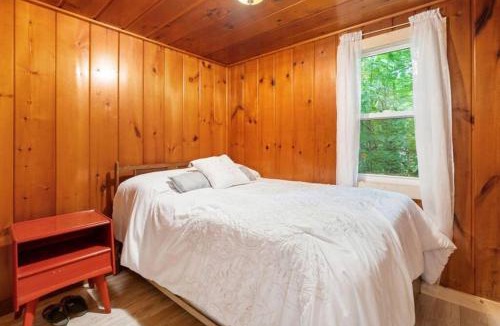 Carp Lake Villa | Paradise Lake Hidden Gem