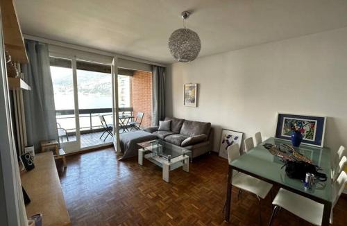 Paradiso Apartment | Paradise Lake View
