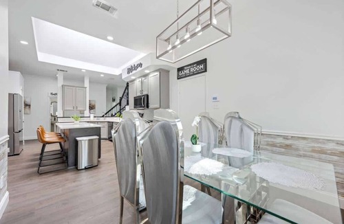 Allen House | Paradise Oasis Cinema PingPong 5 BR 4 Ba Sleeps16+