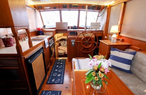 Cherry Grove Boat Rental | Paradise on the Great South Bay