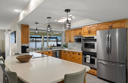 Eight Lakes House | Paradise on the Lake