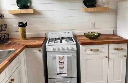 Midway House | Paradise on the water.