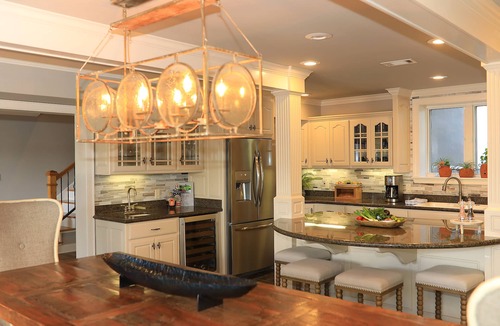 Rockwell House | "Paradise Palms" Luxurious home on Lake Hamilton