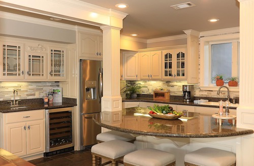 Rockwell House | "Paradise Palms" Luxurious home on Lake Hamilton