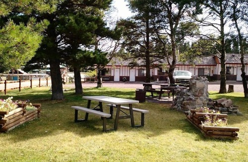 East Glacier Park Village Apartment | Paradise Park