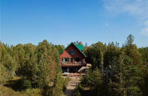 Miller Lake House | Paradise Pines Waterfront BEACHDock