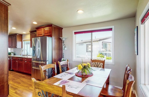 Davenport House | Paradise Point: Lakefront Escape w/Views