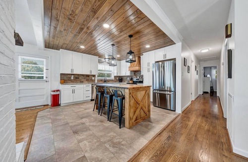 Goodview House | Paradise Point - Lakefront Home with Private Dock!
