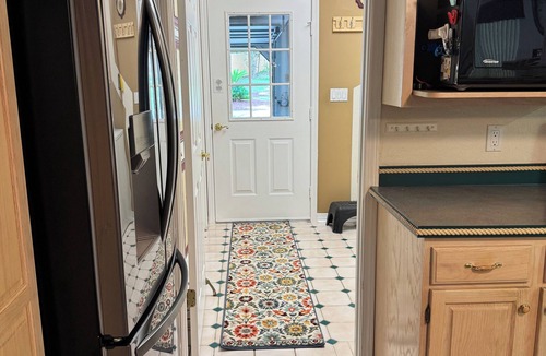 Crestview House | Paradise Pool less than 40miles from beaches!