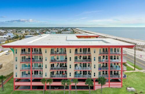 Mexico Beach Apartment | Paradise Shores 302 Serenity Shores by Pristine Properties Vacation Rentals