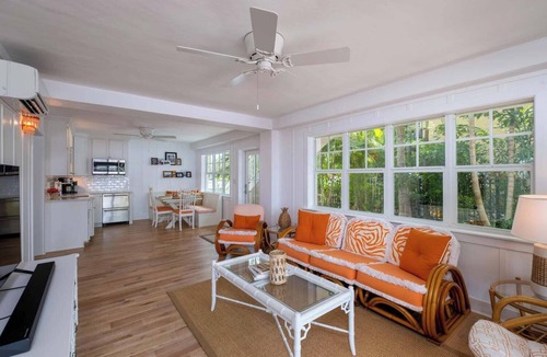 Venetian Shores House | PARADISE SHORES