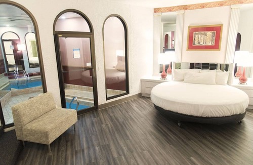 Cresco Hotel | Paradise Stream Resort