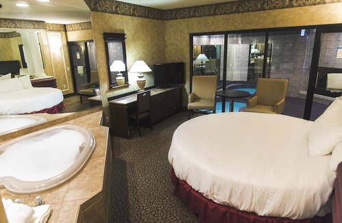 Cresco Hotel | Paradise Stream Resort