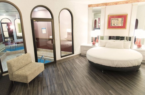 Cresco Hotel | Paradise Stream Resort