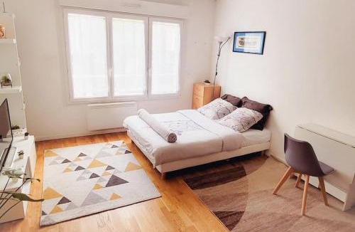 Pontault-Combault Apartment | Paradise Studio