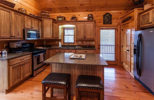 Ellijay Cabin | Paradise Too | Ellijay, GA