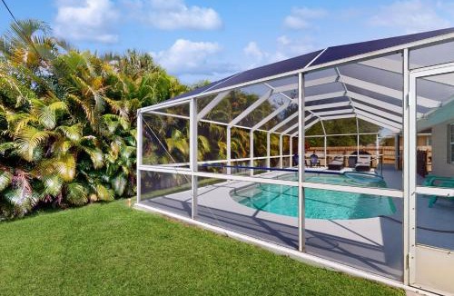 Sebastian Highlands House | Paradise Vacay