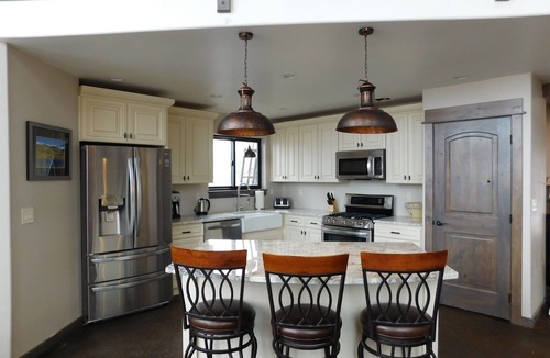 Emigrant Ski Chalet | Paradise Valley Getaway Chalet