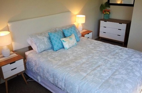 Paihia Apartment | Paradise Views Luxury 2BR Apartment